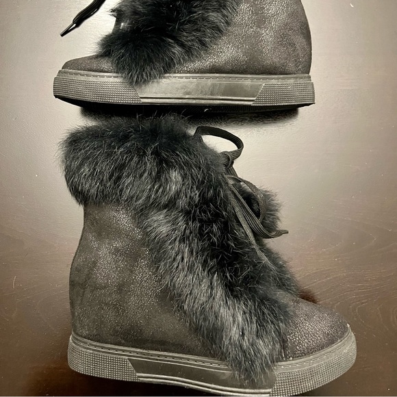 Fur trimmed high top sneaker boots - Picture 2 of 8